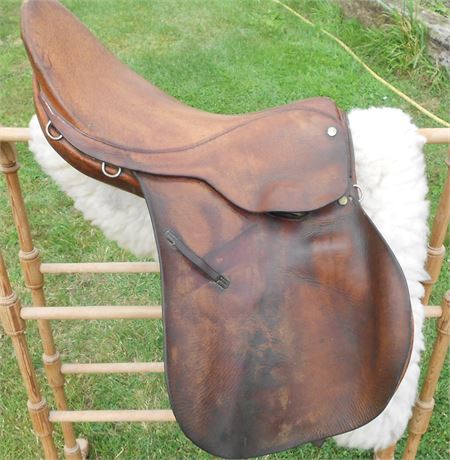 SADDLE 17 inch RIGID TREE - FREE TO ANY CHILD HORSE CHARITY