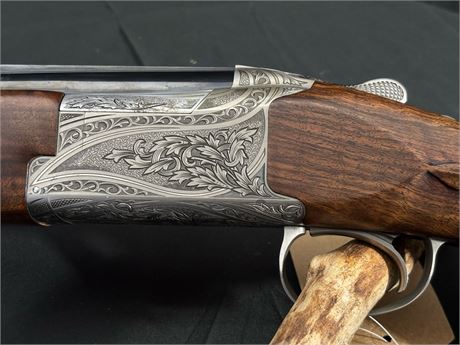 A FINE BROWNING G7 LIMITED EDITION 12 BORE OVER AND UNDER SHOTGUN