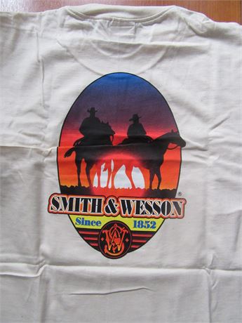 Smith & Wesson Oatmeal Large "Sunset" T Shirt .