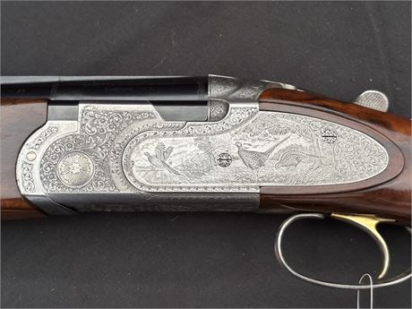 A SUPERB BERETTA EELL 12 BORE OVER AND UNDER SHOTGUN