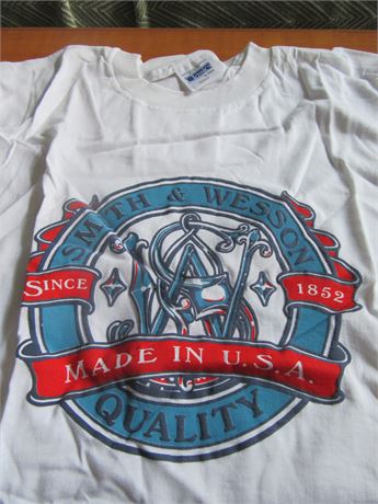 Smith & Wesson White Extra Large T Shirt .