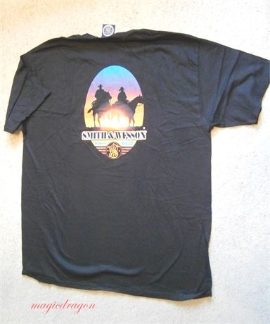 Smith & Wesson Black Large "Sunset" T Shirt .