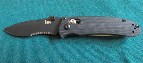 Benchmade Heckler & Koch AXIS Lock Knife .