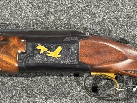 A BROWNING 725 BLACK GOLD 20 BORE OVER AND UNDER SHOTGUN